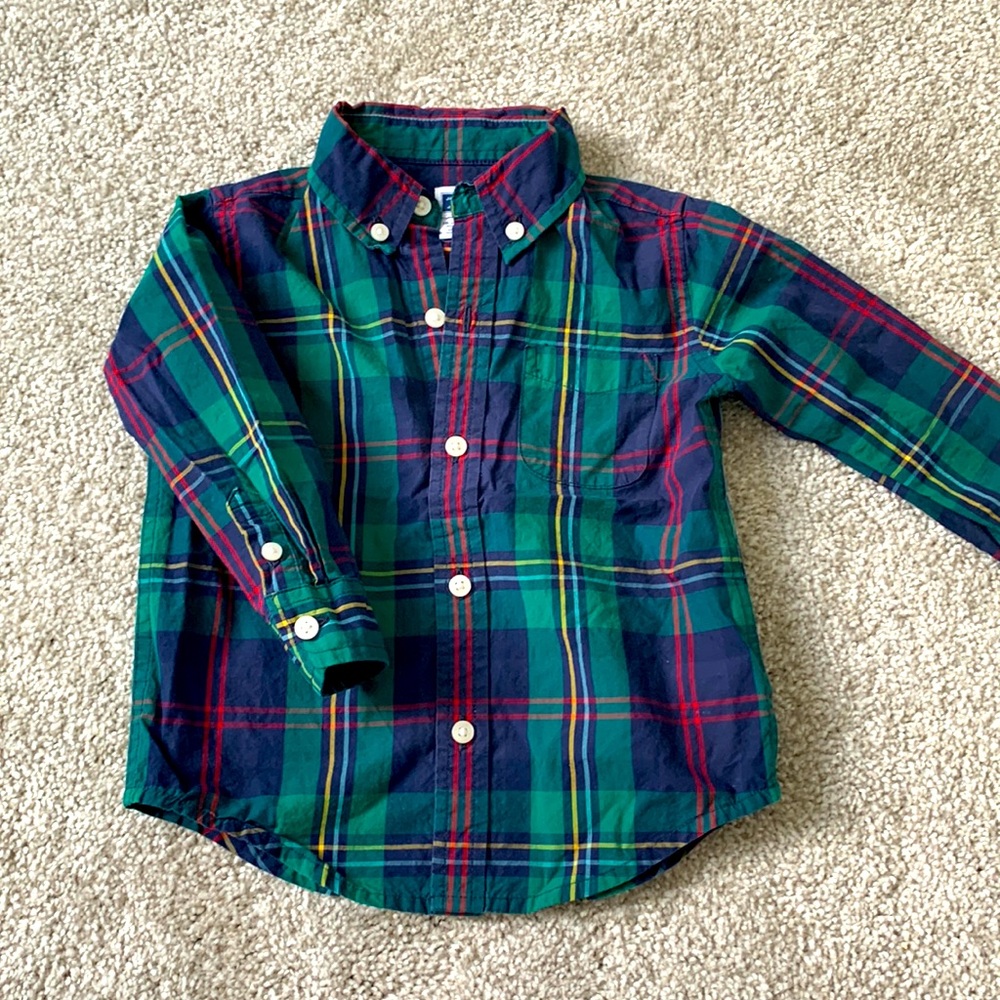 Kids shirt almost like a new